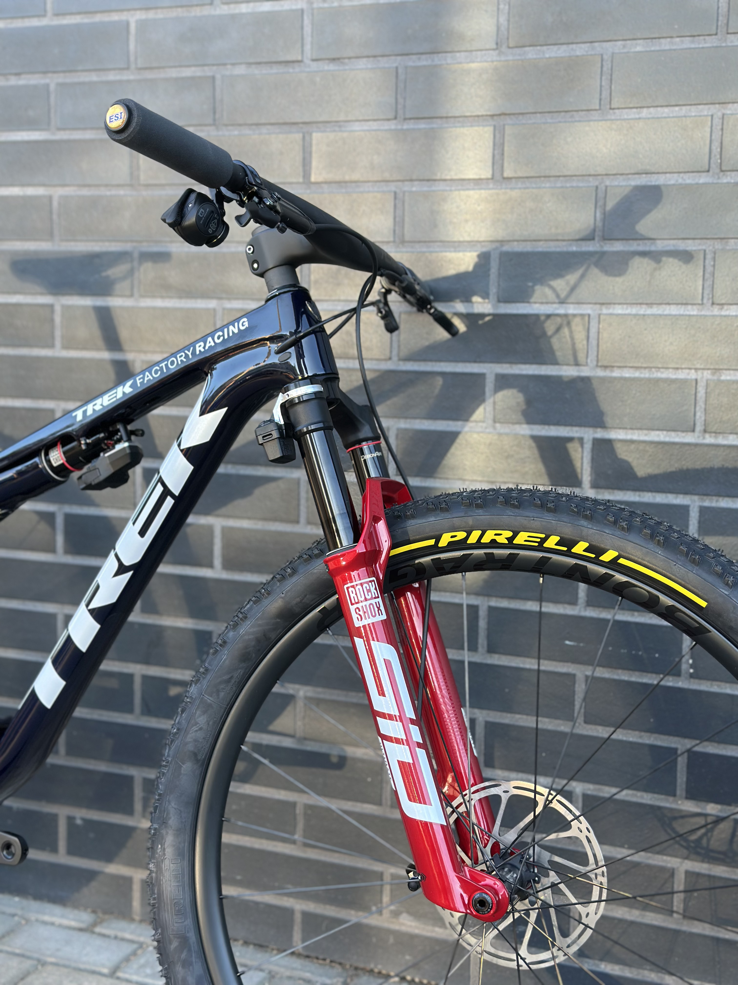 trek supercaliber  flight attendant